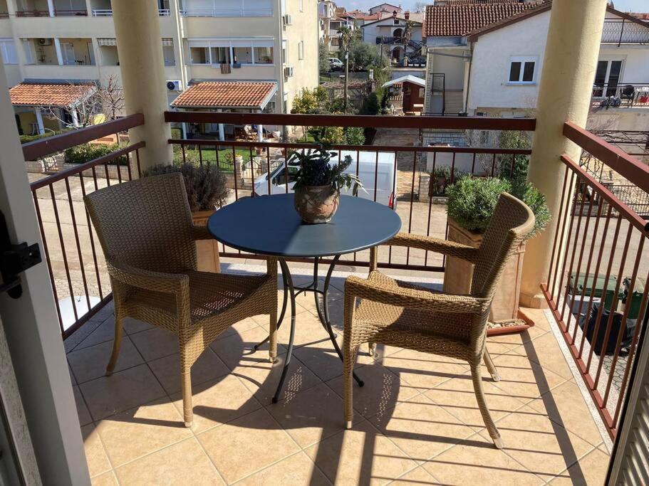 Dachgeschoss-Apartment "Andemi" In Istrien Novigrad  Luaran gambar