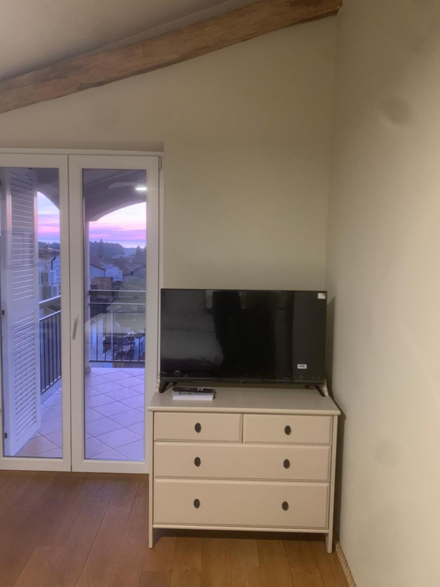 Dachgeschoss-Apartment "Andemi" In Istrien Novigrad  Luaran gambar